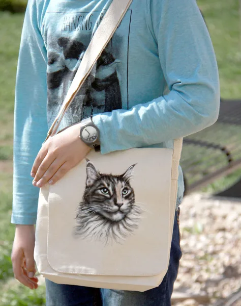 kočka na crossbody tašce
